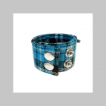 TARTAN Károvaný látkový náramok s pirátskou nášivkou  vzor modré škótske káro,  zapínanie na kovové cvoky, nastaviteľný obvod